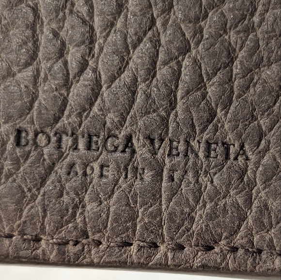 Bottega Veneta Men's Taupe Leather Wallet with Mustard Yellow Intrecciato Detail - Picture 4 of 5
